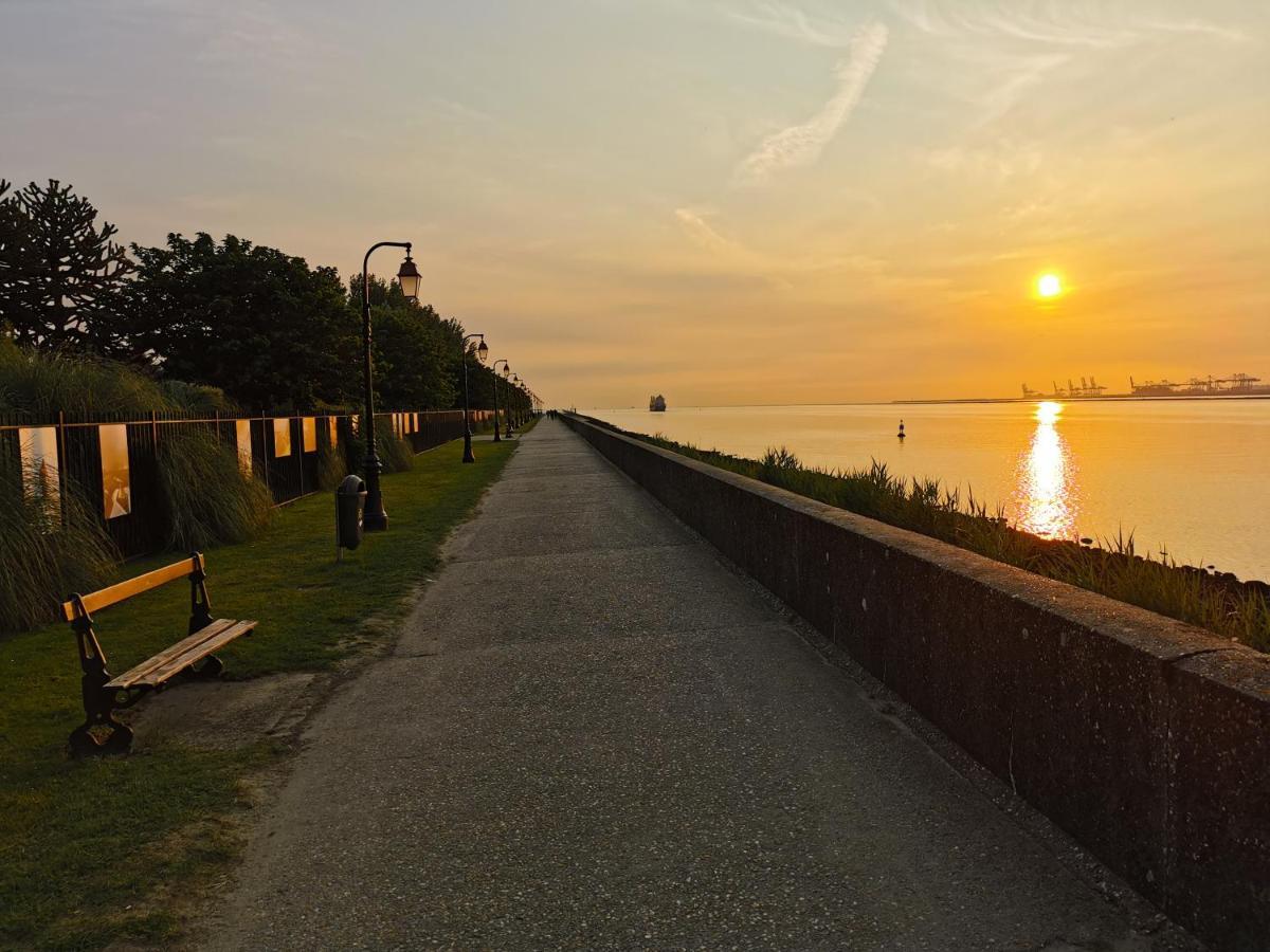 Phare Des Impressionnistes Lejlighed Honfleur Eksteriør billede