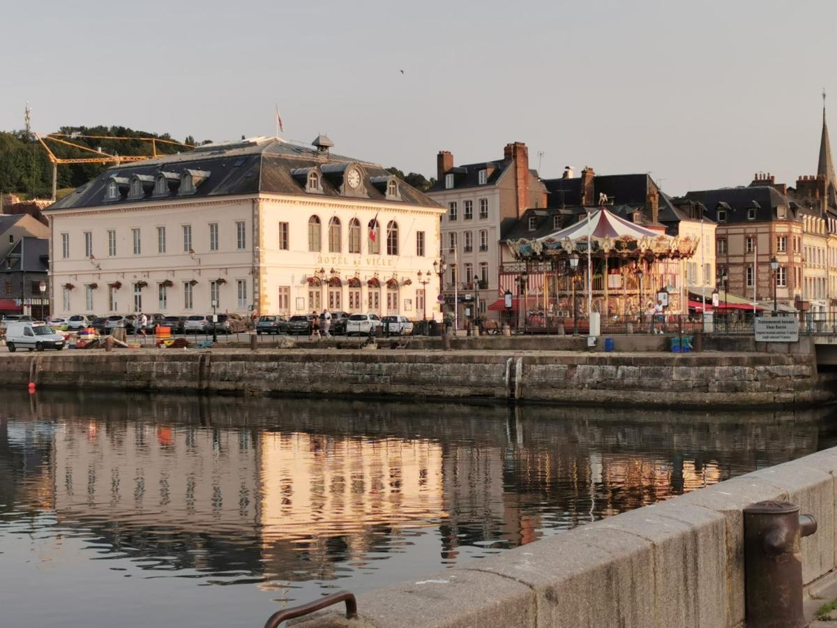 Phare Des Impressionnistes Lejlighed Honfleur Eksteriør billede